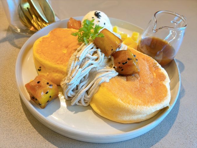 バンビーナ お芋と栗のモンブランパンケーキ