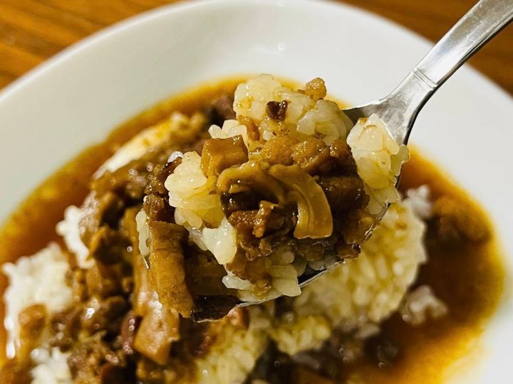 KALDI(カルディ)：ワンメイ 滷肉飯(ルーローファン)