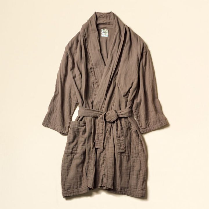 Noma Gown トリプルガーゼガウン¥19,800／シンソー