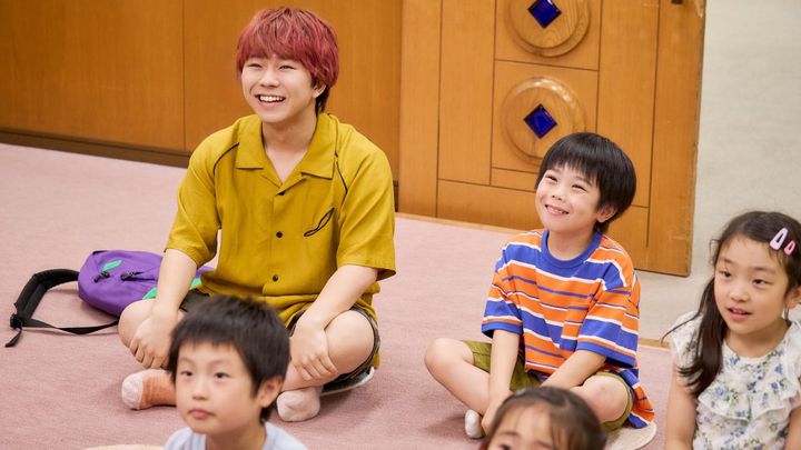 夜ドラ「税金で買った本」第32回より ©️NHK