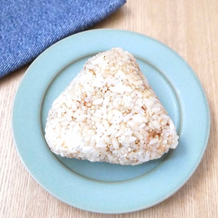 ごまおにぎり