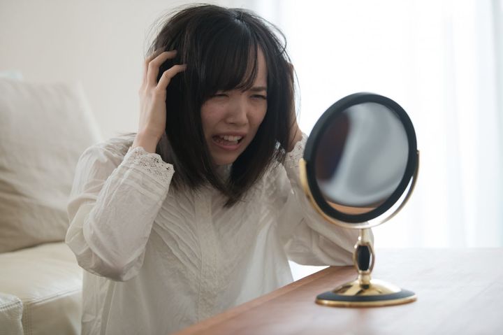 頑固な寝癖を1分で直すコツは？（画像はイメージ）