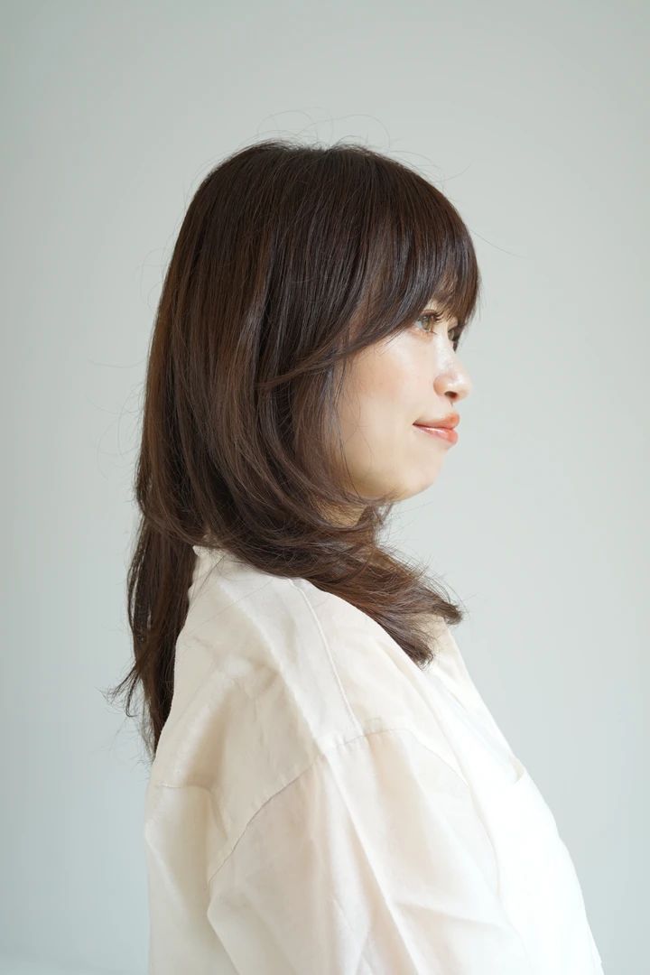 30代 髪型 ミディアムのサイド