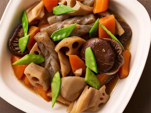とりはないのにとり風味？ 「とり肉いらずのいりどり」 （C）ユウキ食品の西島さん、よねくらりょう／KADOKAWA