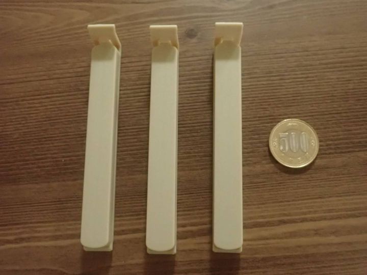 ダイソー：マグネット付クリップ(3本)