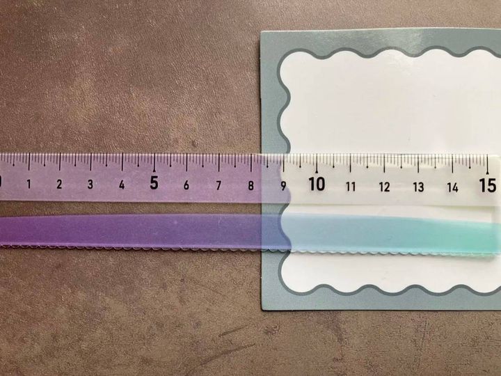 セリア：色づく定規 15cm