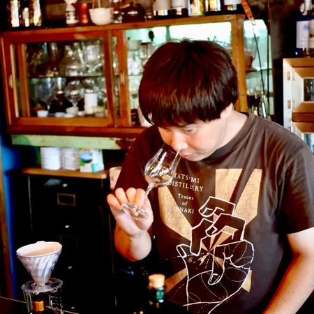 未利用資源から生まれたクラフトジン「MAWSIM」、柑橘の瑞々しさとスパイスのキレが調和する特別なジンを発売