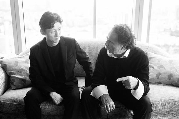『国宝』を観る約束を交わしたイニャリトゥ監督と李監督 撮影/木村篤