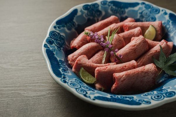 肉の魅力を味わいと盛り付けで楽しむ、「京やきにく れんぞう 祇園店」オープン