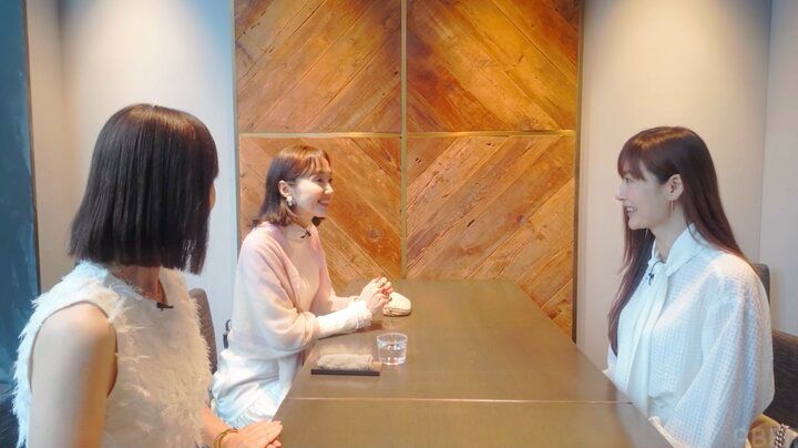【写真・画像】「美魔女だらけ！」 平均年齢55.3歳の“女子会”が「すごい」「全員50代に見えない！」 1枚目