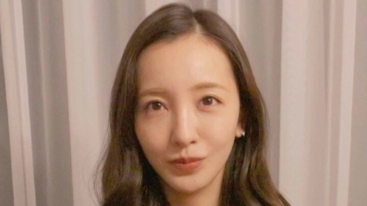【写真・画像】板野友美（35） 風呂上がりのすっぴん姿を公開し「すっぴん！？」「プリップリ」「めちゃくちゃかわいい」の声 1枚目