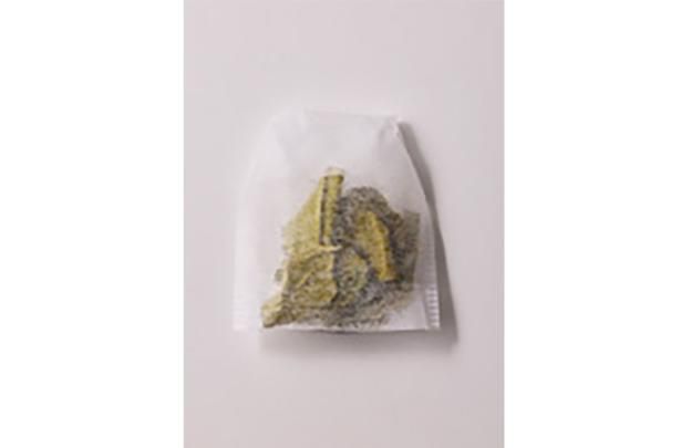 レモングラスは名前の通り、レモンのような香りがするハーブ （C）ユウキ食品の西島さん、よねくらりょう／KADOKAWA