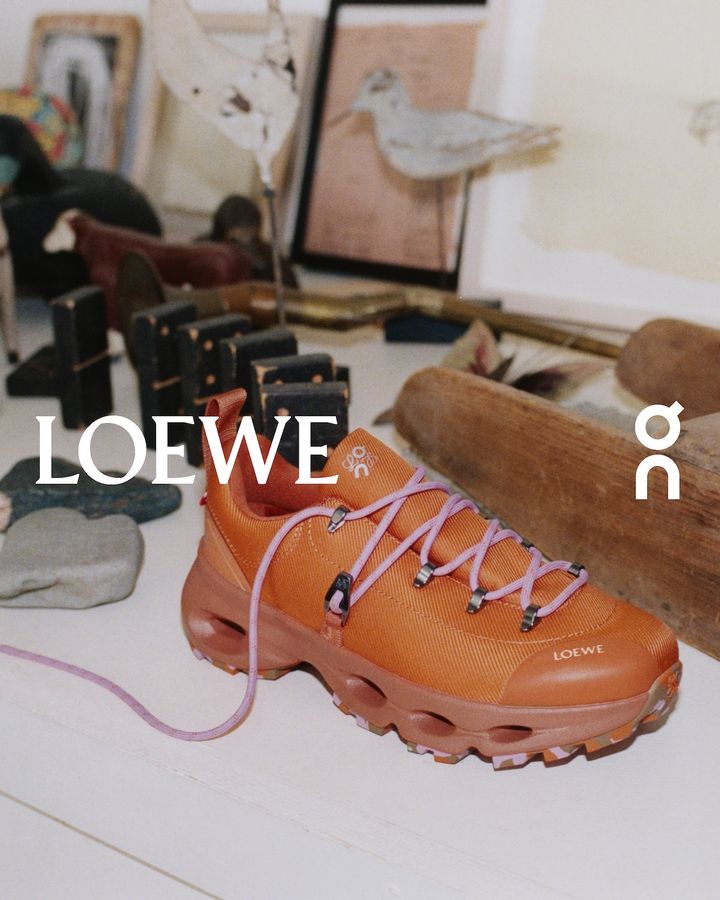 2026/10/LOEWE_2026_ON_D10_RGB_CROPPED_00021_4x5.jpg