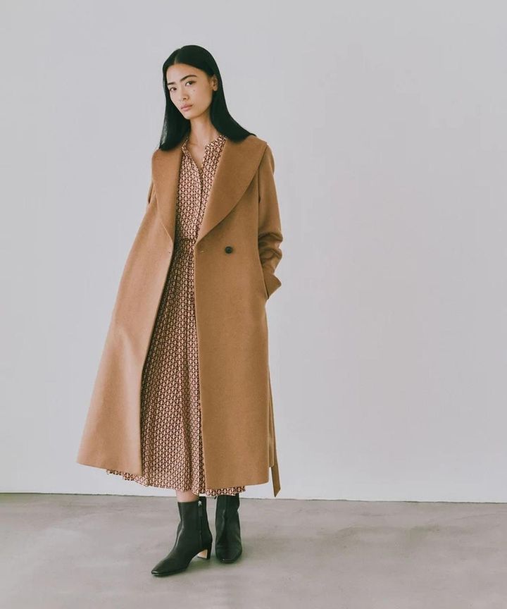 画像: プレミアムカシミヤショールカラーコート（キャメル）¥70,400（ロペ） ◾️10月下旬発売 ◾️一部限定カラーあり 出典：ロペ