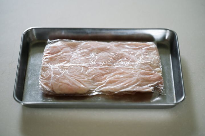 鶏皮の北京ダック風サンド