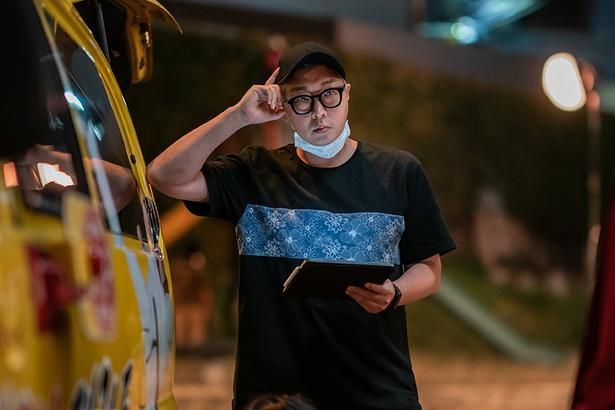『サニー 永遠の仲間たち』『スウィング・キッズ』を手掛けた韓国映画界のヒットメーカー、カン・ヒョンチョル監督 [c]2025 NEXT ENTERTAINMENT WORLD & ANNAPURNA FILMS. All Rights Reserved. 