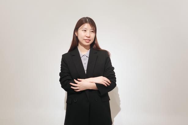 洋服の青山「みんなのスーツ」から「4ボタンダブルジャケット」が登場