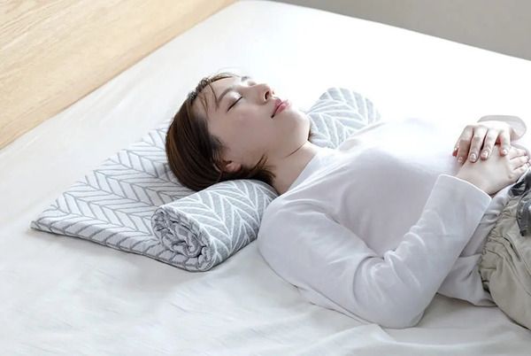 形も高さも自由自在の「今治3重ガーゼ枕」が、クラファン応援購入総額2,000万円突破！