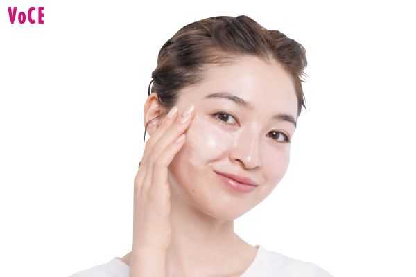 5. 指塗りでピタッと密着＆引き上げ！