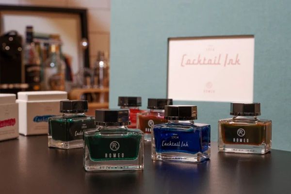 50色以上のインクから好きな色を選びカクテルをつくるようにブレンド！「Cocktail Ink」サービス、伊東屋3店舗で実施
