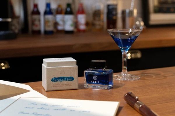 50色以上のインクから好きな色を選びカクテルをつくるようにブレンド！「Cocktail Ink」サービス、伊東屋3店舗で実施