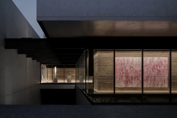『ア・ライトハウス・カナタ』移転1周年記念展が表参道で開催。約50点の作品が集結！