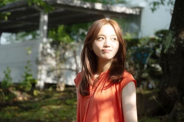 24歳でこの世を去った遠藤和さんを演じる川口春奈 [c]遠藤和／小学館 [c]2026「ママがもうこの世界にいなくても」製作委員会