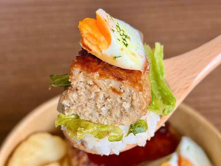 ロピア；自慢のロコモコ丼