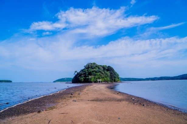 海が割れて、参道が現れる!!