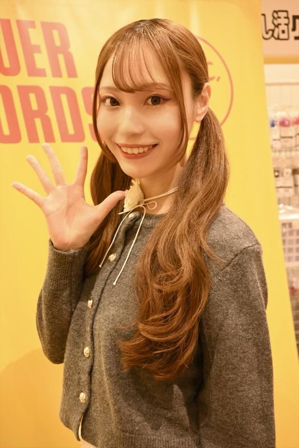 『タワーレコード新潟店』のお渡し会はすべて完売！『PEACE COMBAT』表紙の”いけめんさあや”は大好評だった