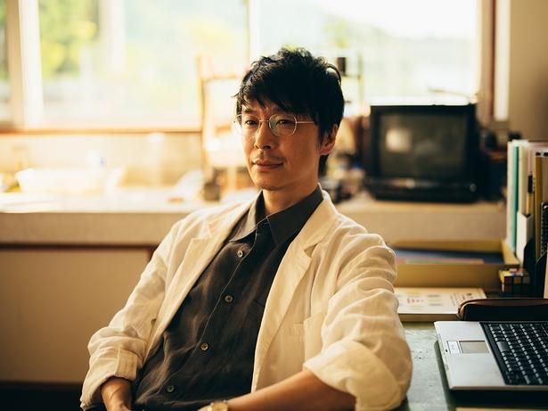 長谷川博己演じる高校教師、北原草介の言葉が深い！ [c]2026「汝、星のごとく」製作委員会 [c]凪良ゆう／講談社