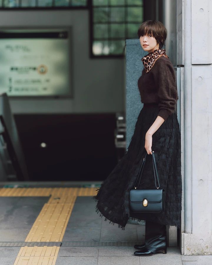 佐藤栞里 ニットコーデ
