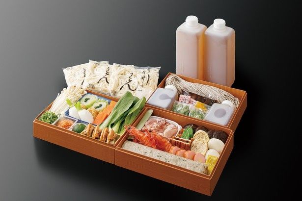 うどん寄せ鍋と晦日そばを味わえる「〈道頓堀 今井〉うどん寄せ鍋と晦日そば迎春セット」(1万6200円)