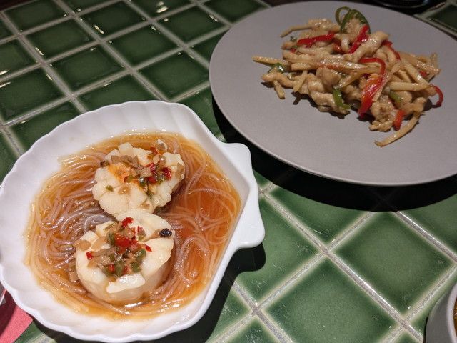 ほたてと春雨のにんにく蒸しと青椒肉絲