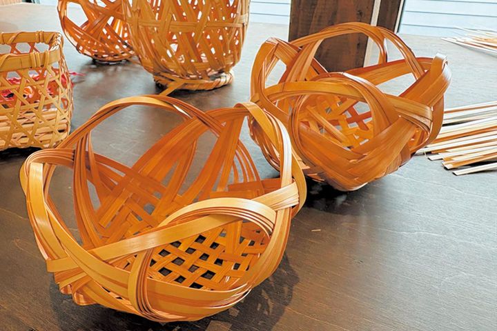 別府で学んで作って癒やされる秋旅プラン：別府竹細工の体験スポットと温泉リゾート、紅葉の見どころ