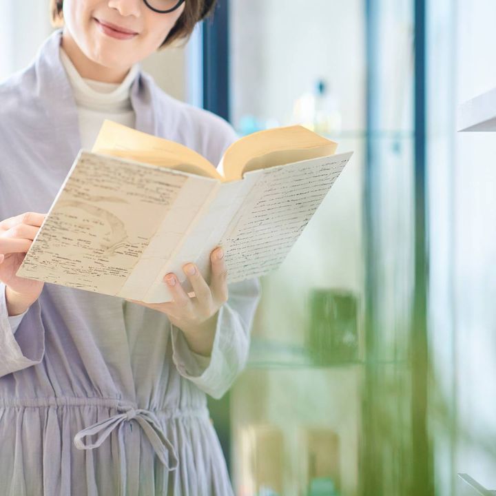 読書する人