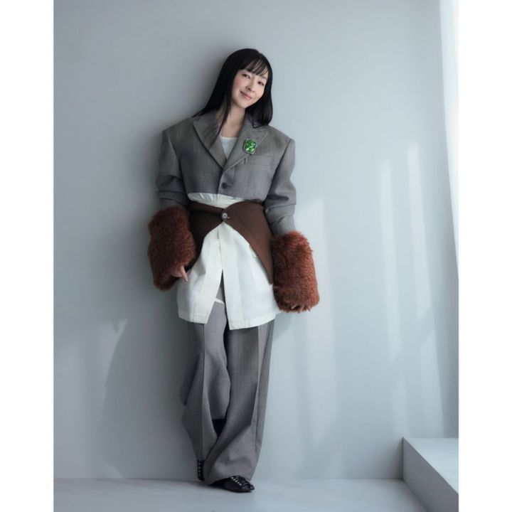 麻生久美子さんのトーガコーデ