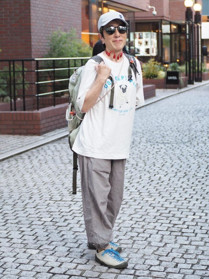【1週間スナップ】50代の足元はスニーカーが正解！ ラクなのにおしゃれな着こなし7選