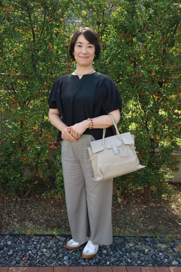 【1週間スナップ】50代の足元はスニーカーが正解！ ラクなのにおしゃれな着こなし7選