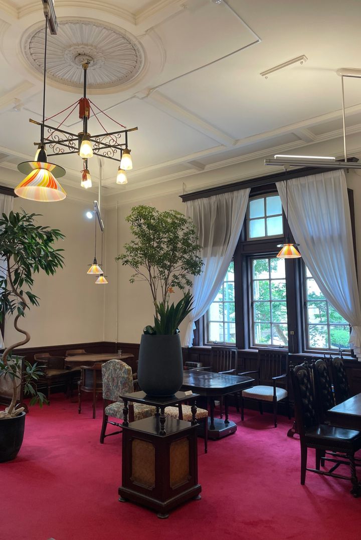 文筆家・甲斐みのりさんがセレクト！ ヒロイン気分で楽しむ、名建築カフェ