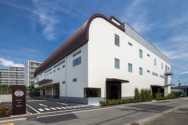 福砂屋、「八十八カステラ」を再度焼き上げた新商品「福砂屋ビスコチョ八十八」を新店舗の南町田店で発売
