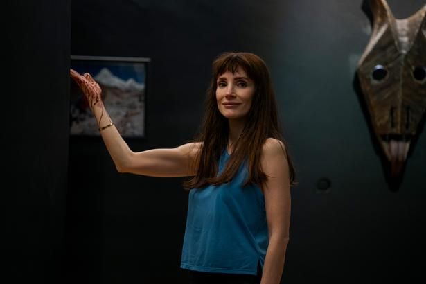 オスカー女優ジェシカ・チャスティンは一人二役に挑む [c] 2026 Universal Studios. All Rights Reserved.