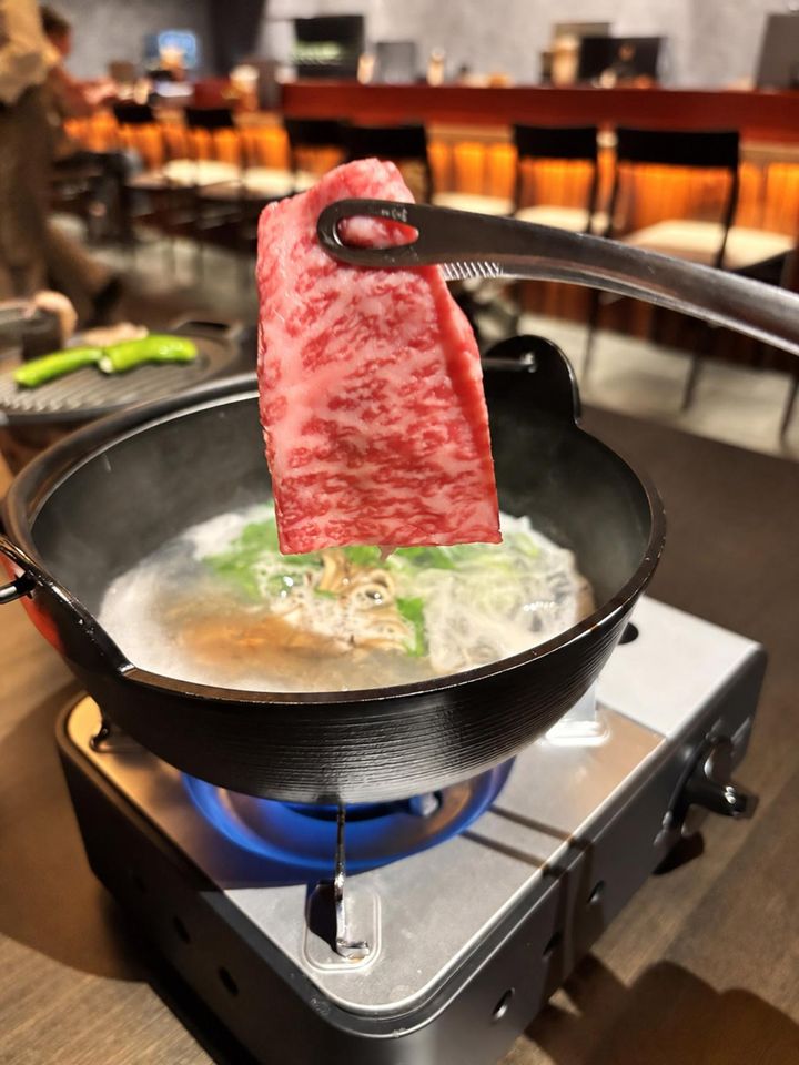 和牛サーロインの口の中で広がる旨みに思わずうっとり！