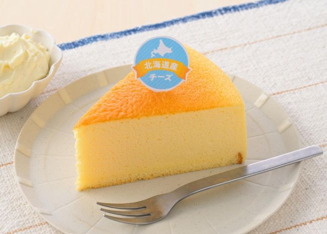 銀座コージーコーナー“ご褒美チーズケーキ”が登場！ 「ロータス ビスコフ」やラムレーズンを使用 width=