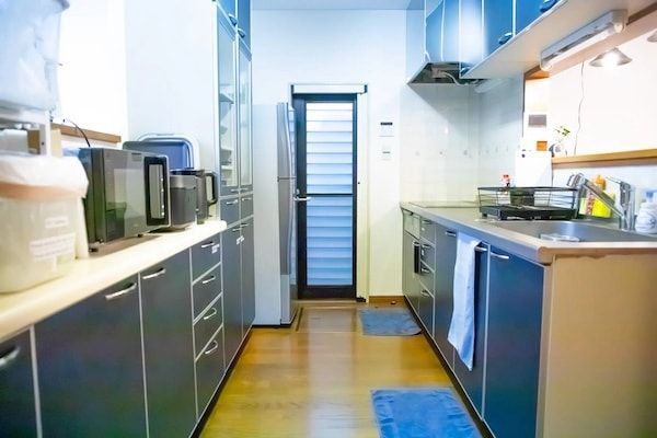 地魚の晩酌セットや釣り体験が特徴の一棟貸切「～港の宿～MARUTTO」が小田原にオープン！
