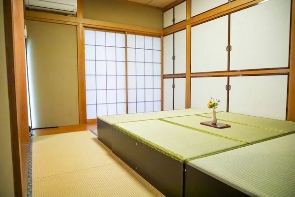 地魚の晩酌セットや釣り体験が特徴の一棟貸切「～港の宿～MARUTTO」が小田原にオープン！