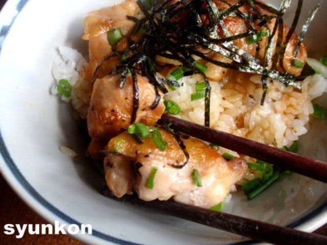 「焼き鳥丼」レシピ