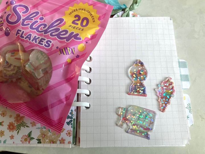 セリア：フレークシール 20片 お菓子パッケージ