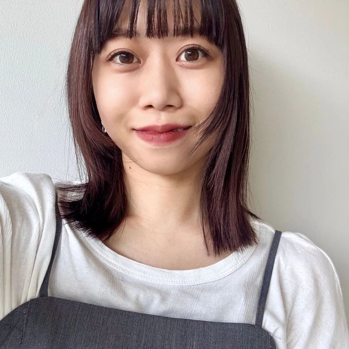 【2026年秋】大人のローファーコーデ5選。おしゃれ読者はどう履いてる？ 通勤にも休日にも使えるローファーで足元を秋っぽくアップデート！_4
