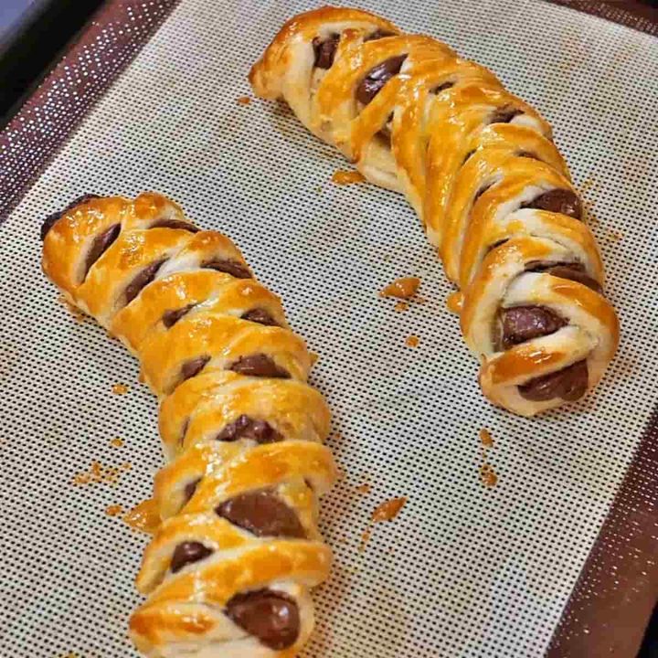 焼き上がったチョコバナナロールパイ